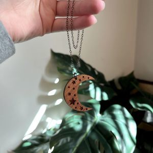 Walnut wood essential oil diffuser necklace